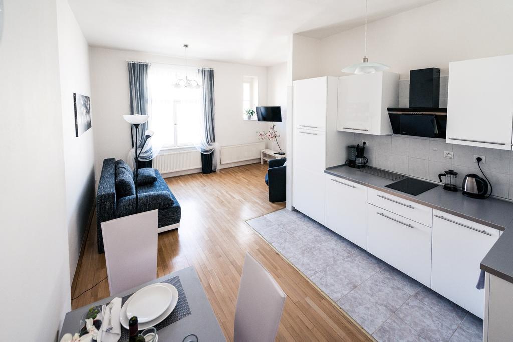 Modern Apartment Riegrovy Sady Прага Номер фото